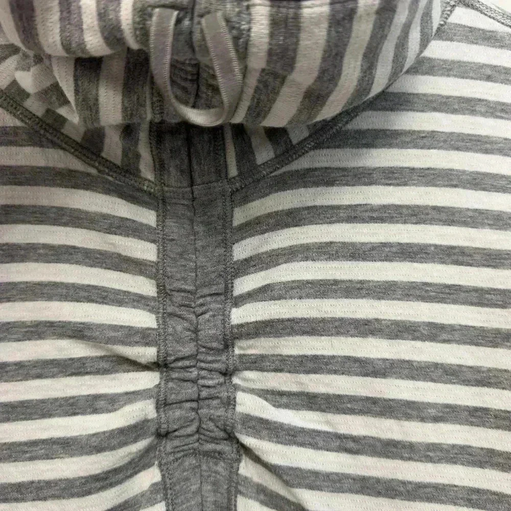 Lululemon In A Cinch Long Sleeve Pullover Sweater Reversible Grey Women's Medium - Picture 13 of 15